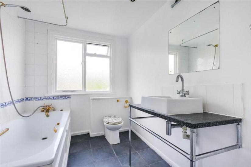 Charming And Beautiful In Wandsworth * London