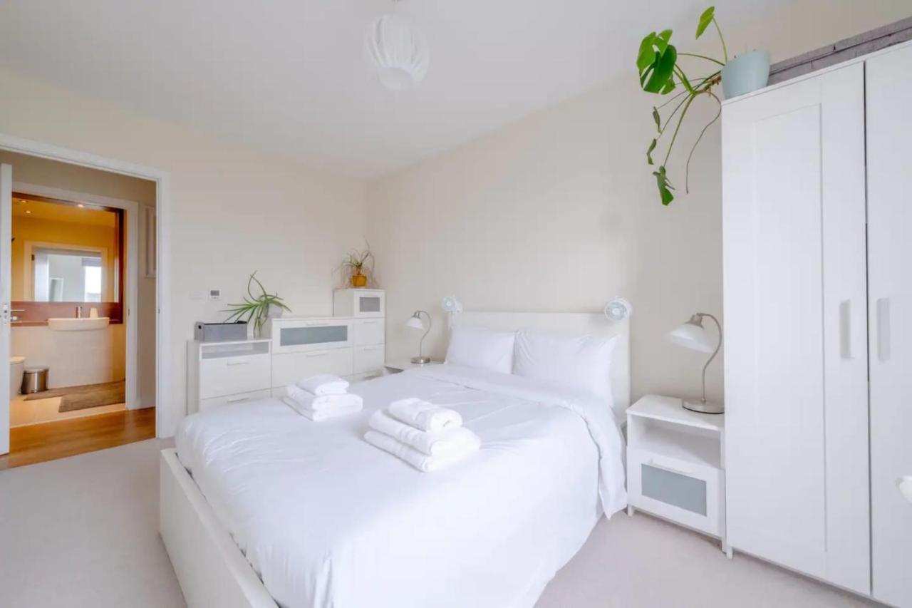 Modern 2 Bedroom Flat In Elephant And Castle * London