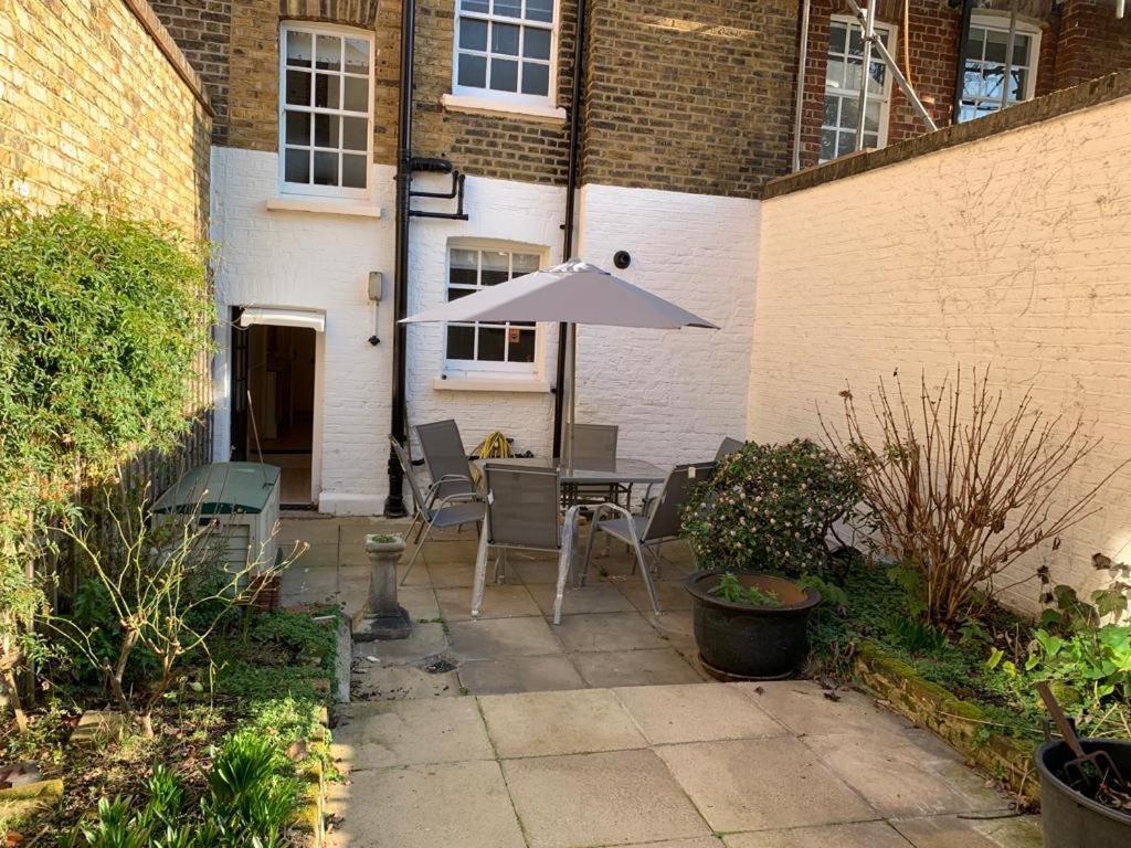 Ferienhaus A Stunning 3 Bedroom House London