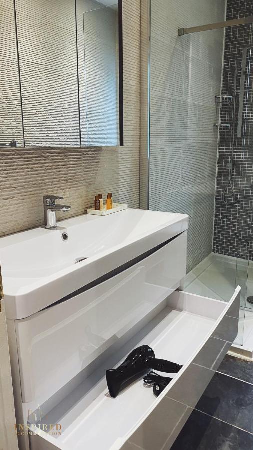 Brooklands Nw6 Apartment *