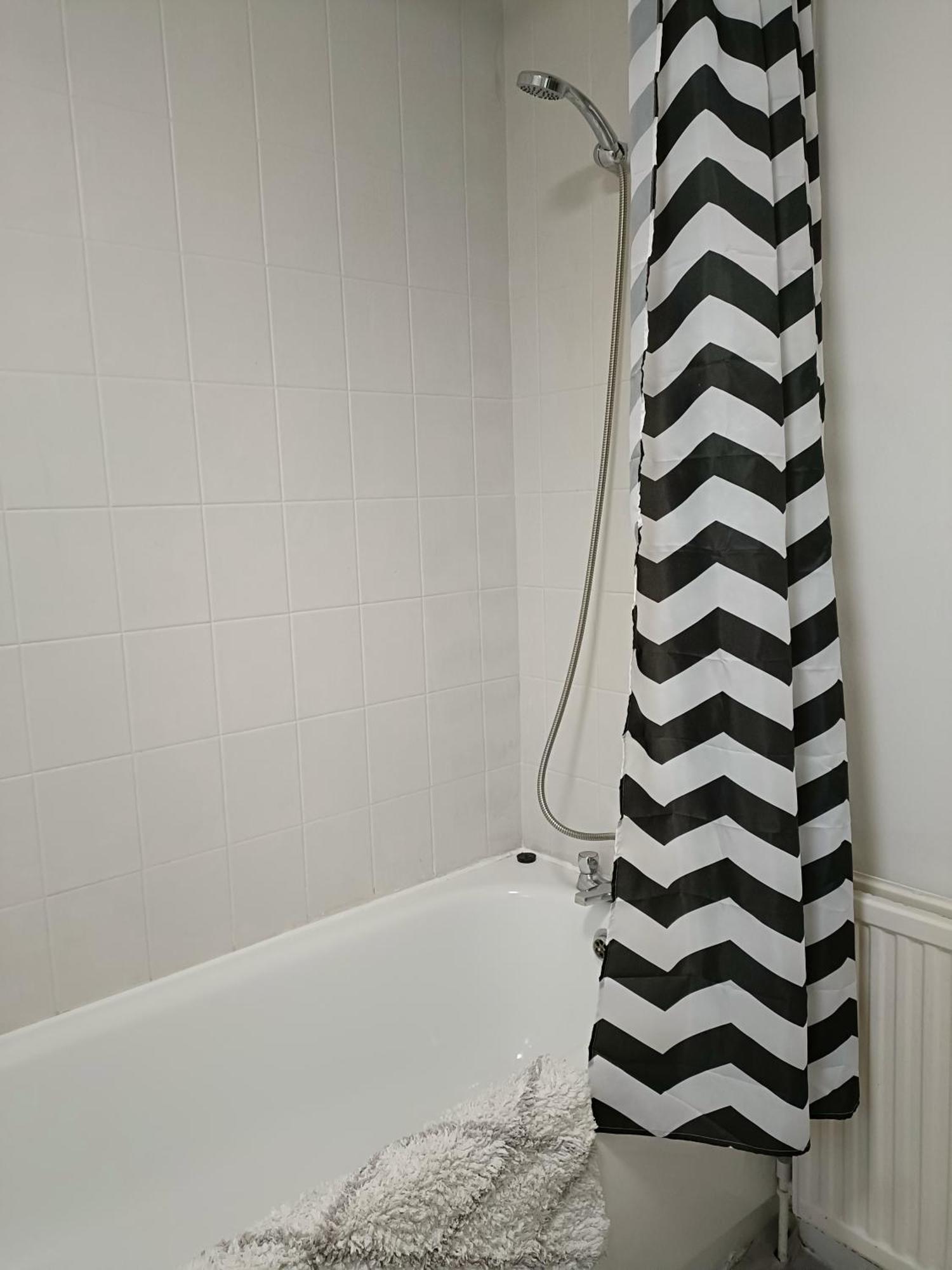 Feriehus 2 Bed Functional House Close To Manor Park Train Station