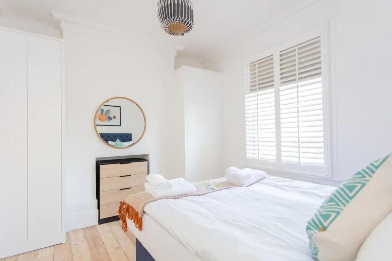Luxury 2 Bedroom Garden Flat - Hackney London