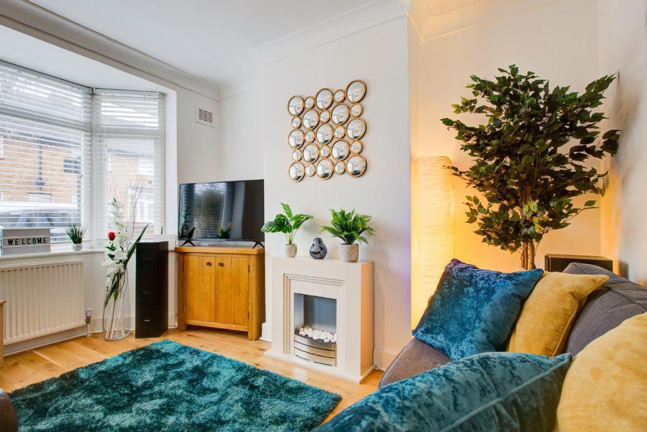 Statera - 2-bed House In Stratford Holiday home *