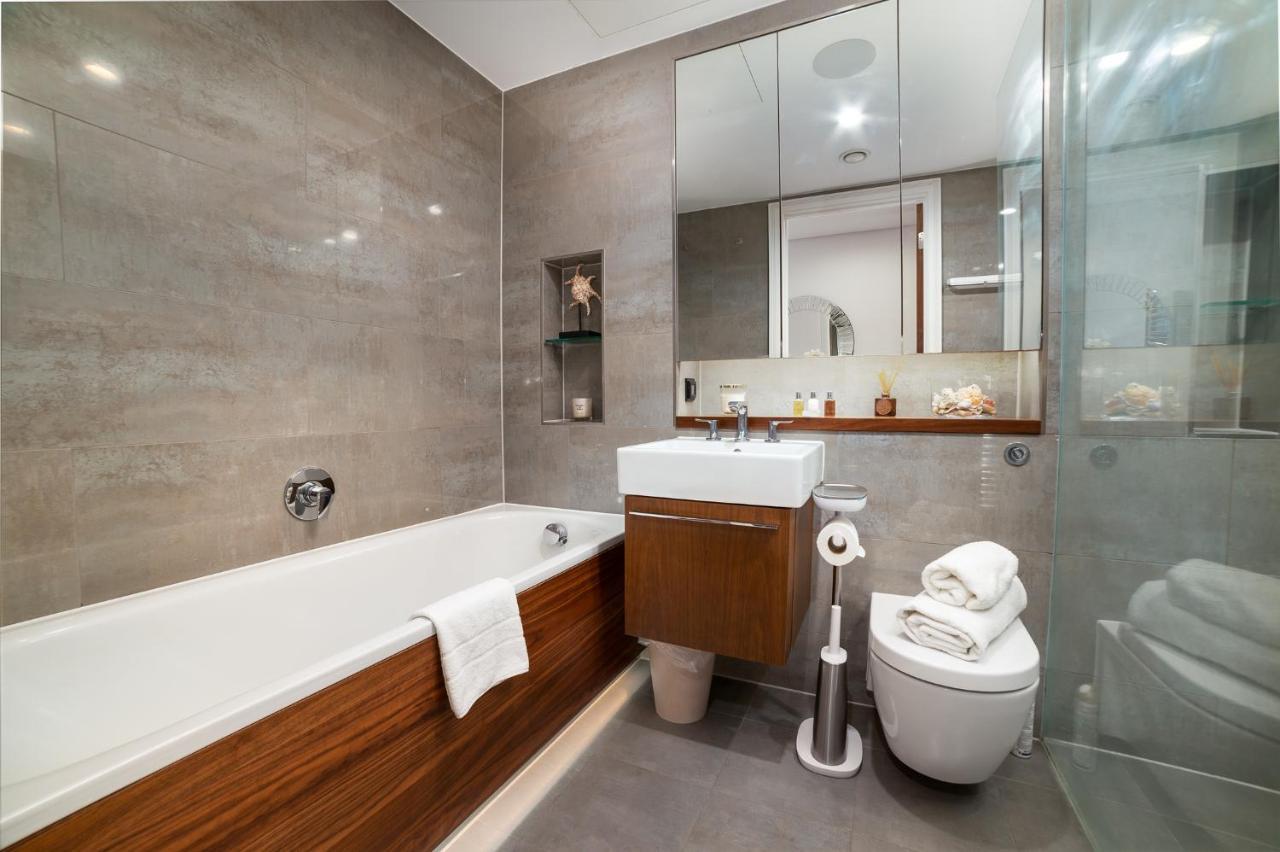 Apartment Stunning Modern Close To Hyde Park By Underthedoormat *
