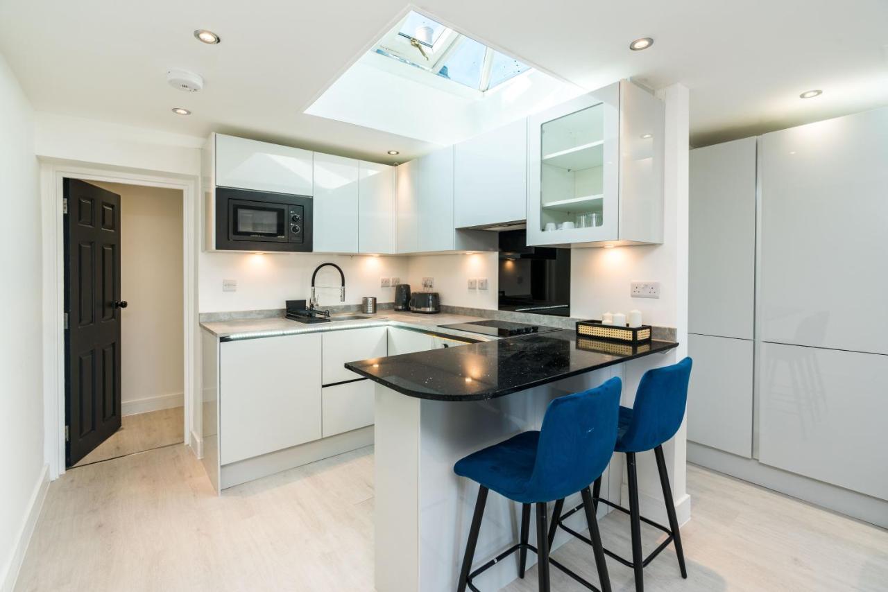 Spacious Modern 2 Bedroom Flat * Londres