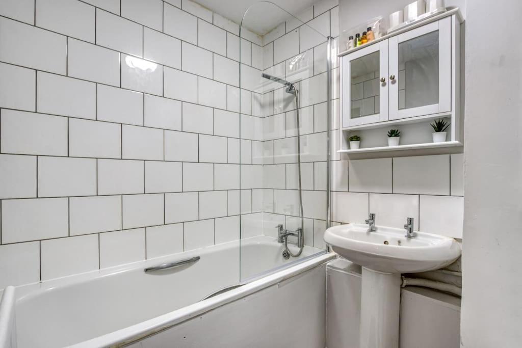 1 Bedroom Flat - Brixton