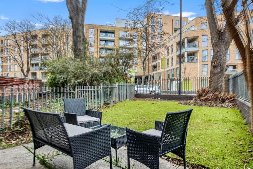 1 Bedroom Flat - Brixton Apartment London