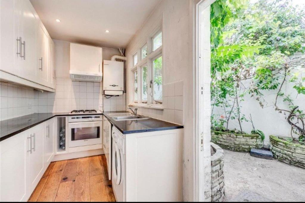 Kensington Two Floor Mews House * London