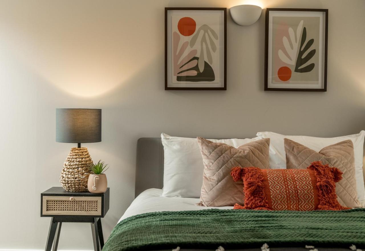 2 Bedroom With Park Views Shoreditch * London
