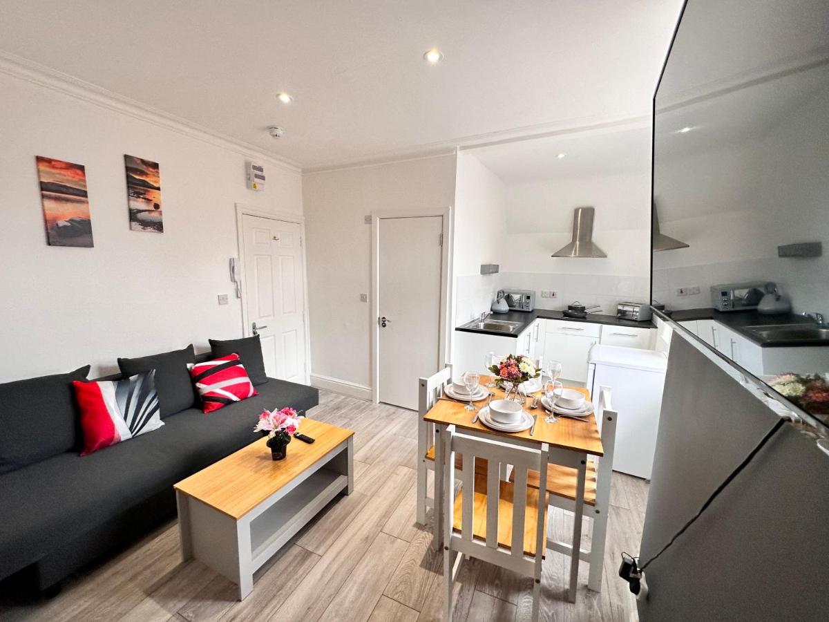 Apartment Kensington High Street *