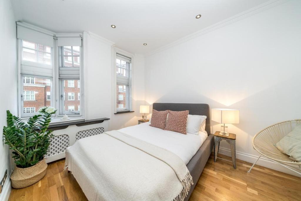 Kensington High Street Flat 2 Bedroom Leilighet London
