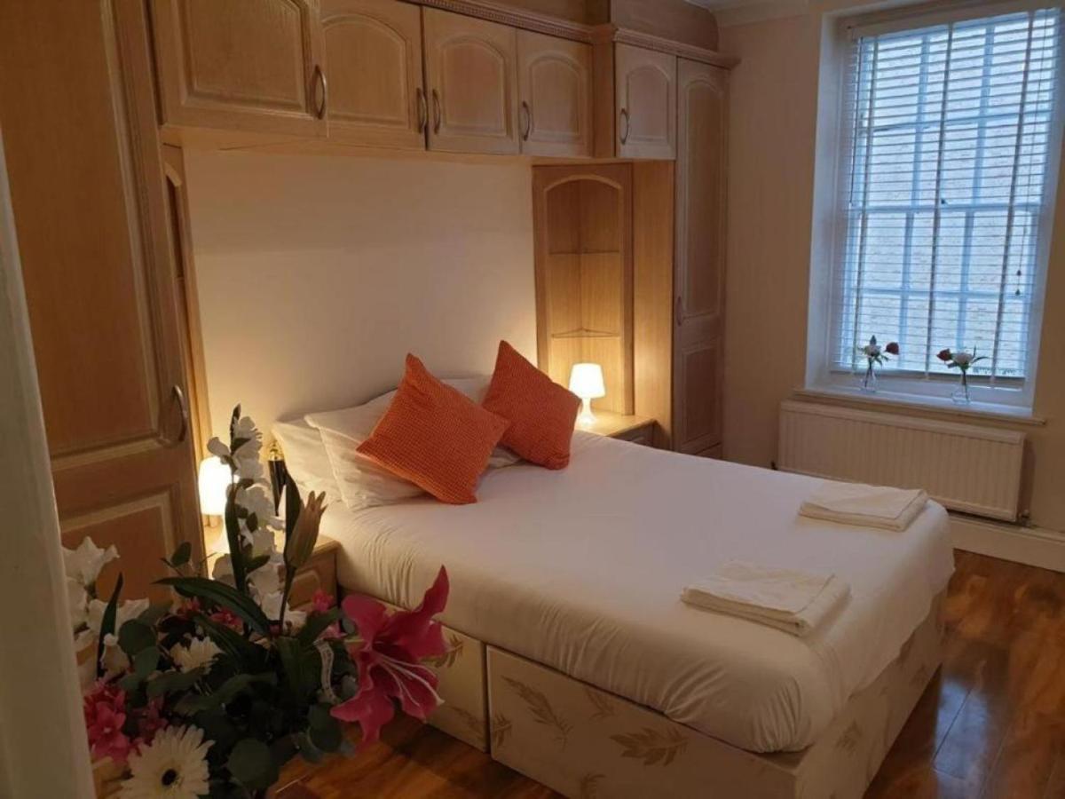 Beautiful 2 Bedroom Flat In Frampton Street Londen