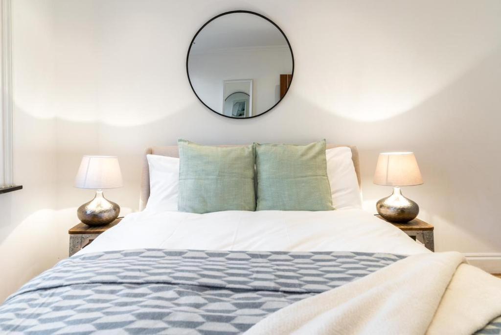 Leilighet Kensington High Street Flat 2 Bedroom *