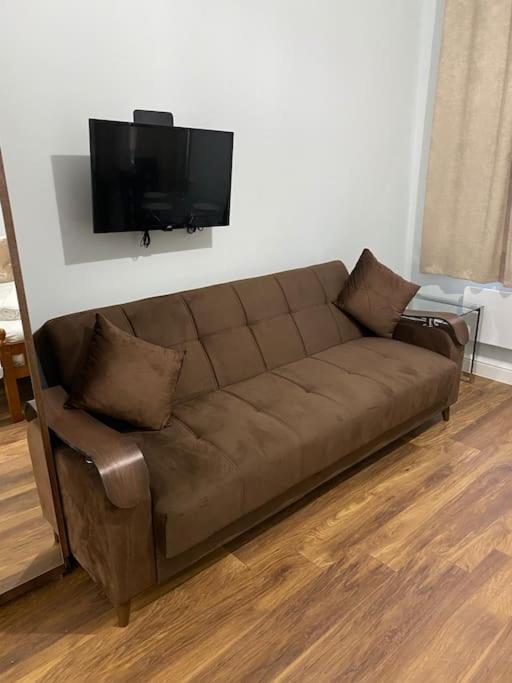 Apartment 007- S1premium Location Studio Central