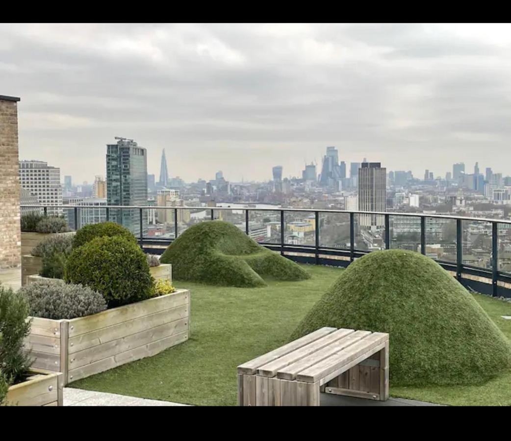 Appartement Luxurious 2 Bedroom In Canary Wharf Londen