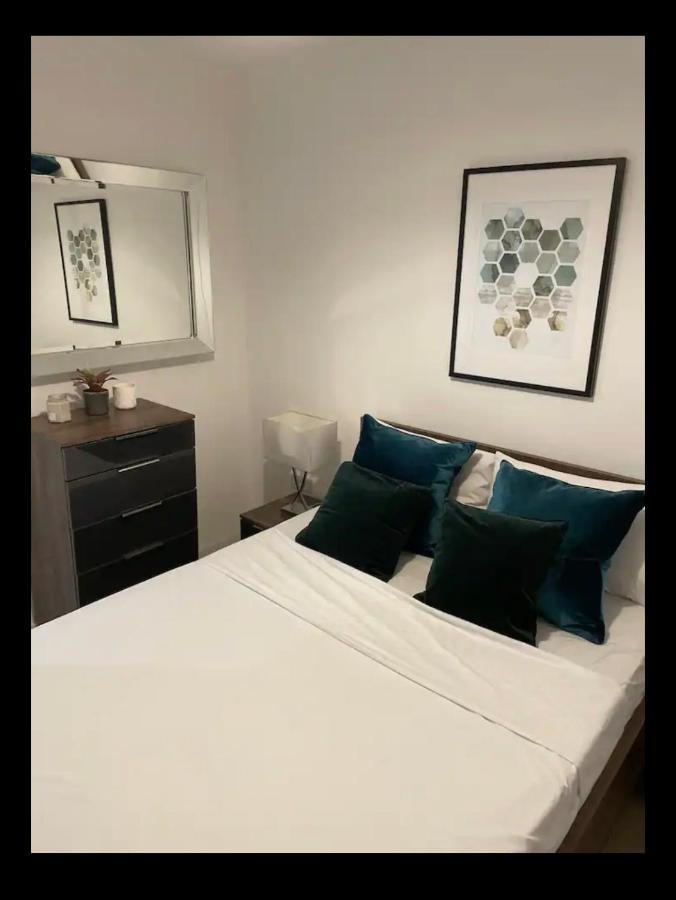 Luxurious 2 Bedroom In Canary Wharf Appartement