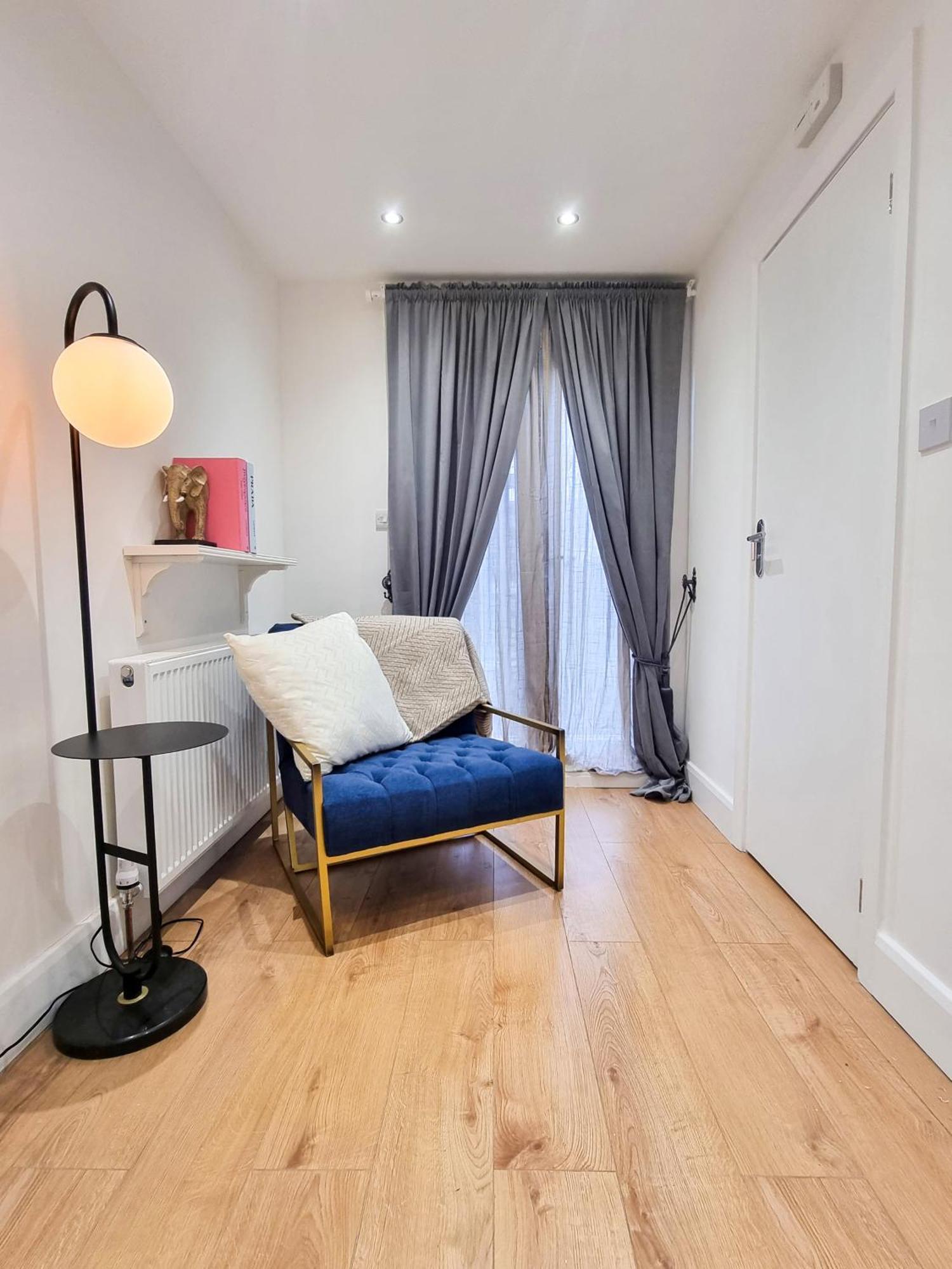 Designer Flat With Parking Near Peckham & Brixton Appartement Londen