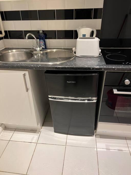 Ground Floor One Bedroom Flat Hyde Park In Central * London