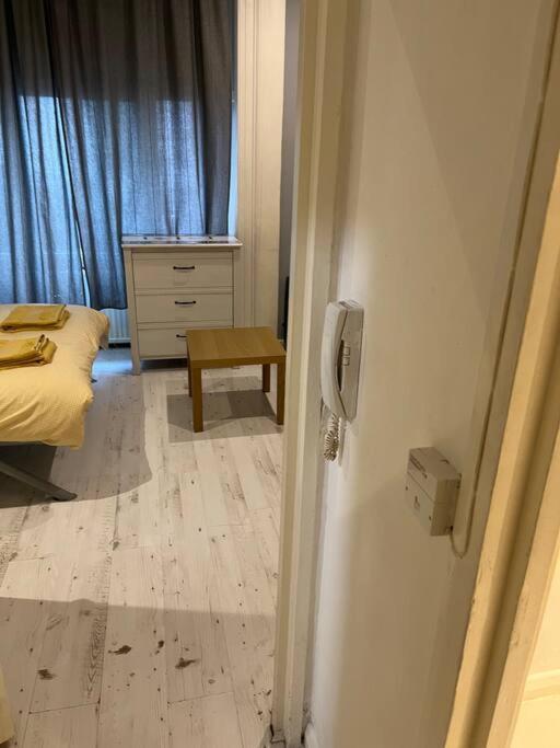Ground Floor One Bedroom Flat Hyde Park In Central London