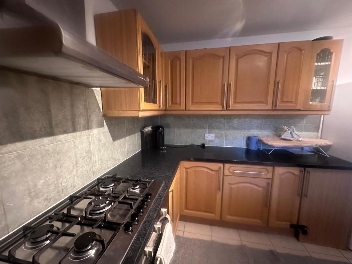 Holybush Bethnal Guest house *