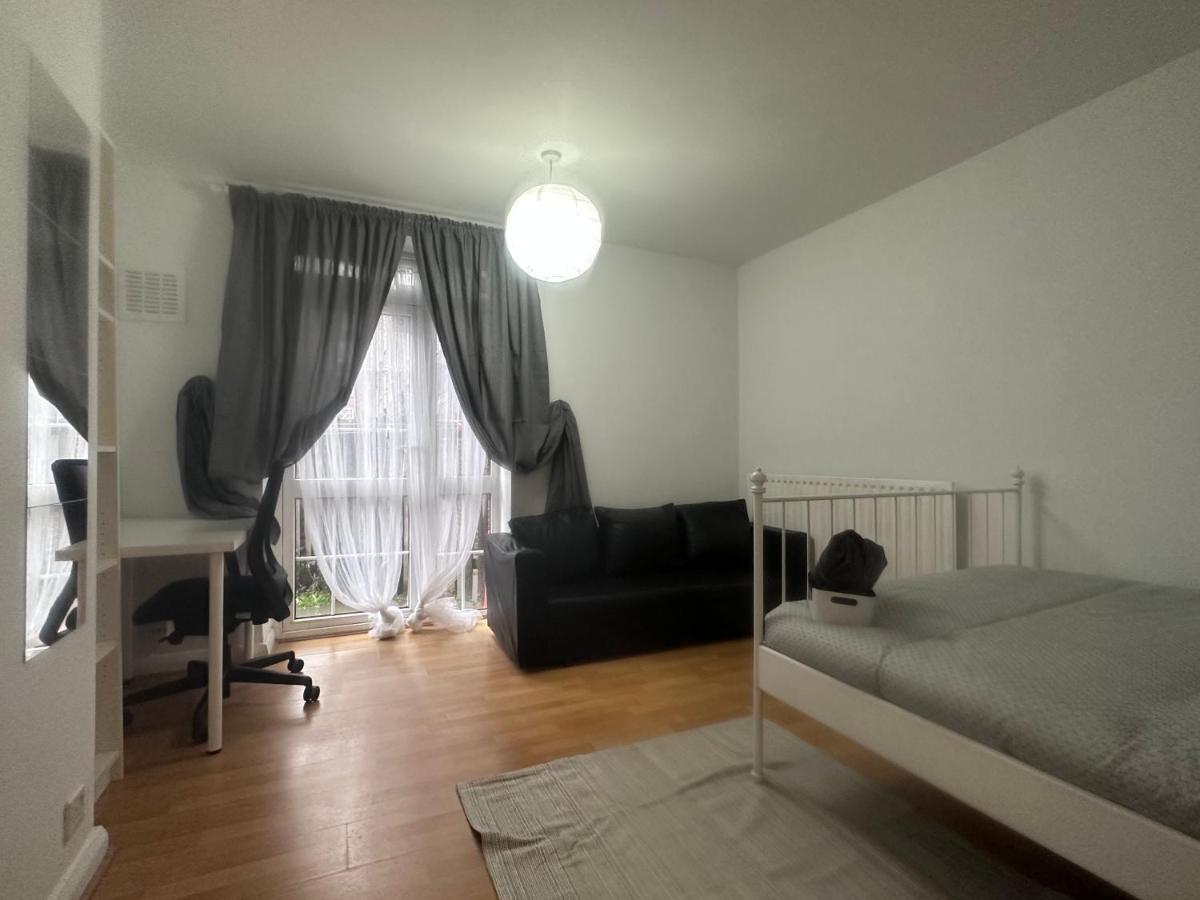 Guest house Holybush Bethnal *