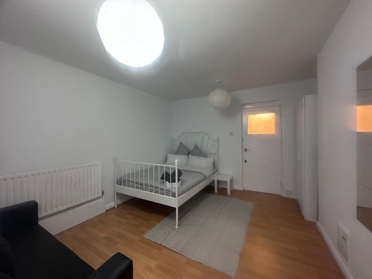 Guest house Holybush Bethnal London