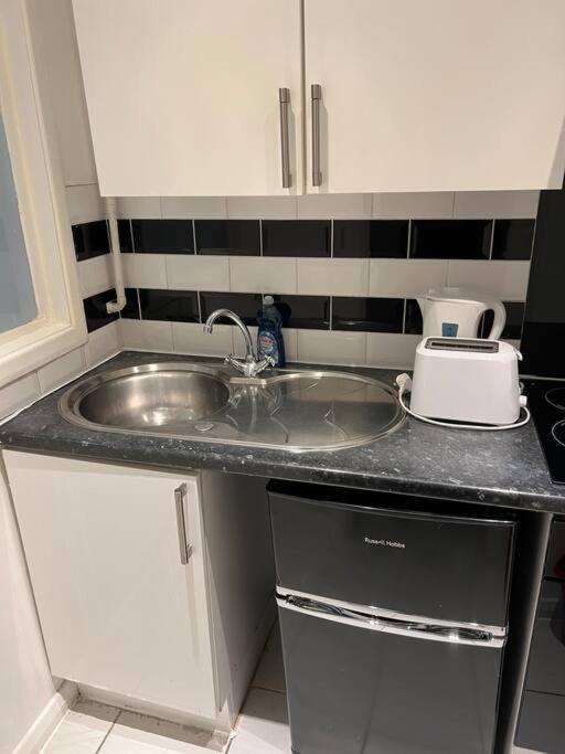 Ground Floor One Bedroom Flat Hyde Park In Central London
