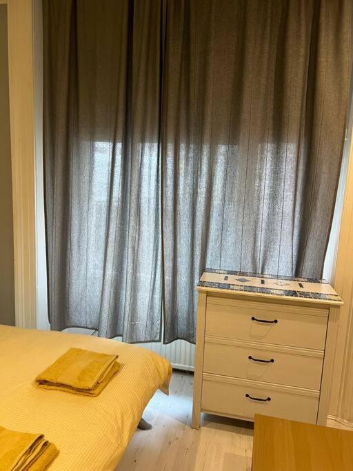 Ground Floor One Bedroom Flat Hyde Park In Central London