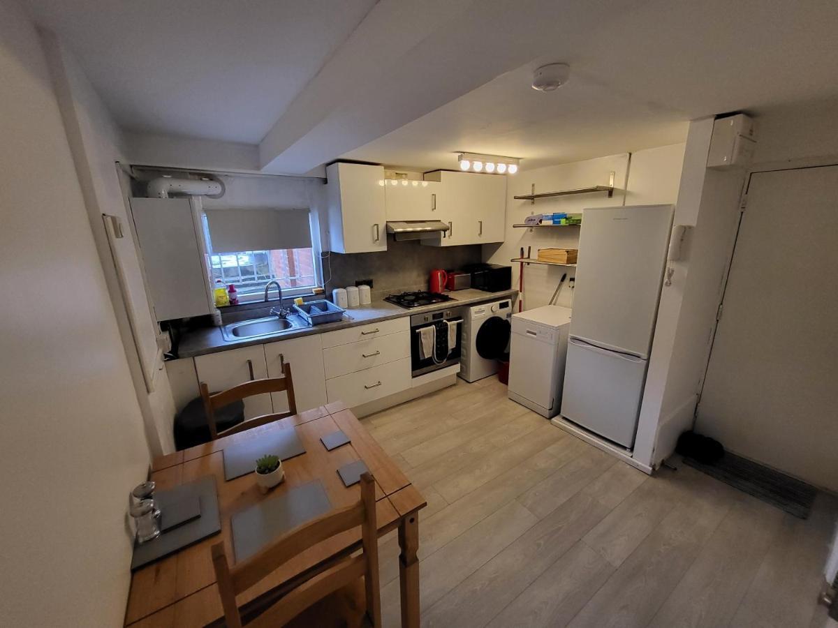 Cosy By Clapham South Underground! Leilighet