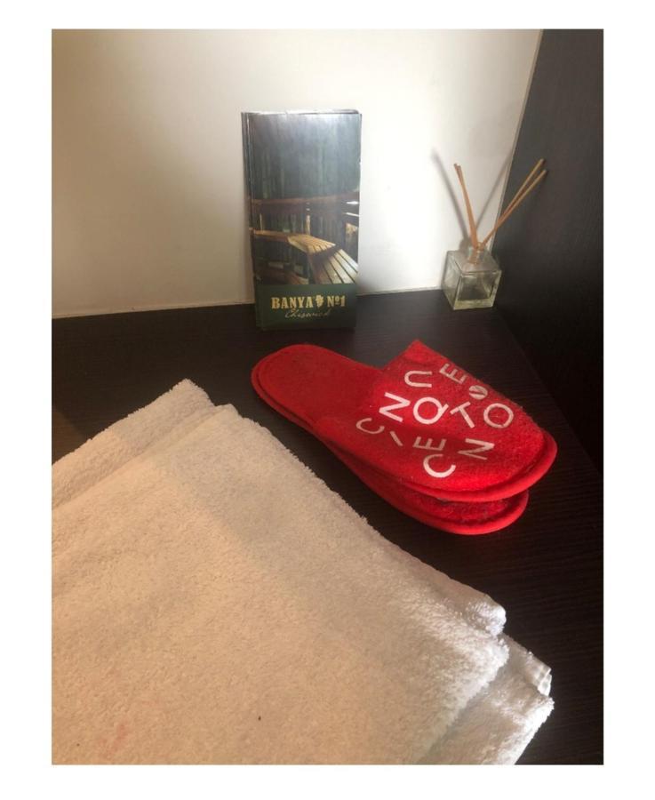 Amara Nomad Stays 1 * London