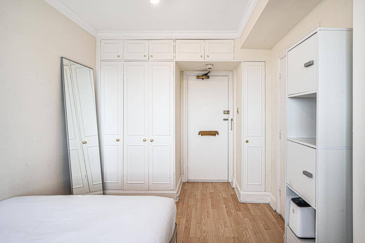 South Kensington Excellent Location At Chelsea Cloister Leilighet London