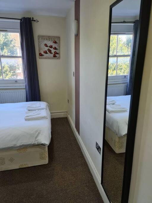 Lovely Bedroom Appartement Londen