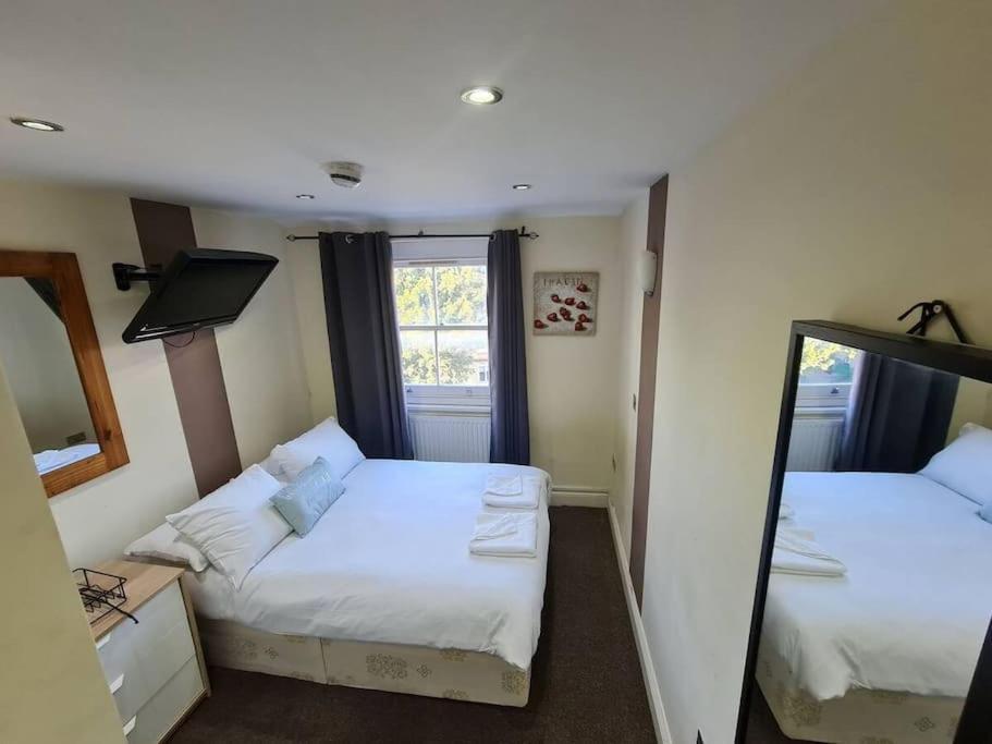 Lovely Bedroom Londen