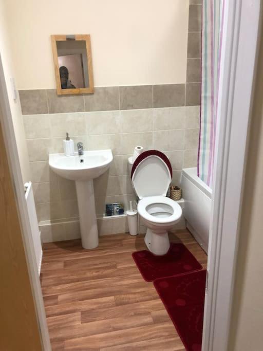 Justalf Facilities-spacious 2-bed In Thamesmead, Greenwich Appartement Londen