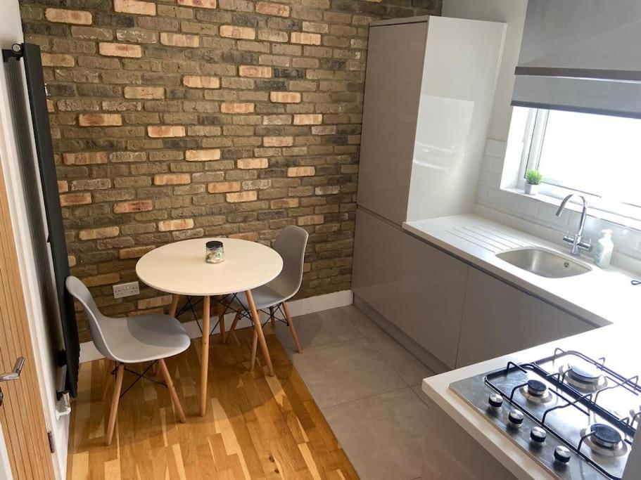Apartment Balham High Road *