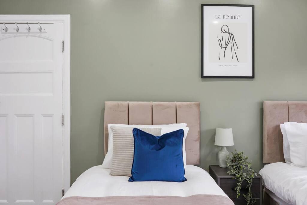 4 Bedroom House Free Off Street Parking Walking Distance To Kensal Rise Station Ferienhaus London
