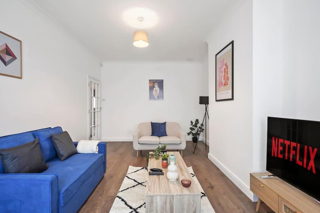 4 Bedroom House Free Off Street Parking Walking Distance To Kensal Rise Station Ferienhaus