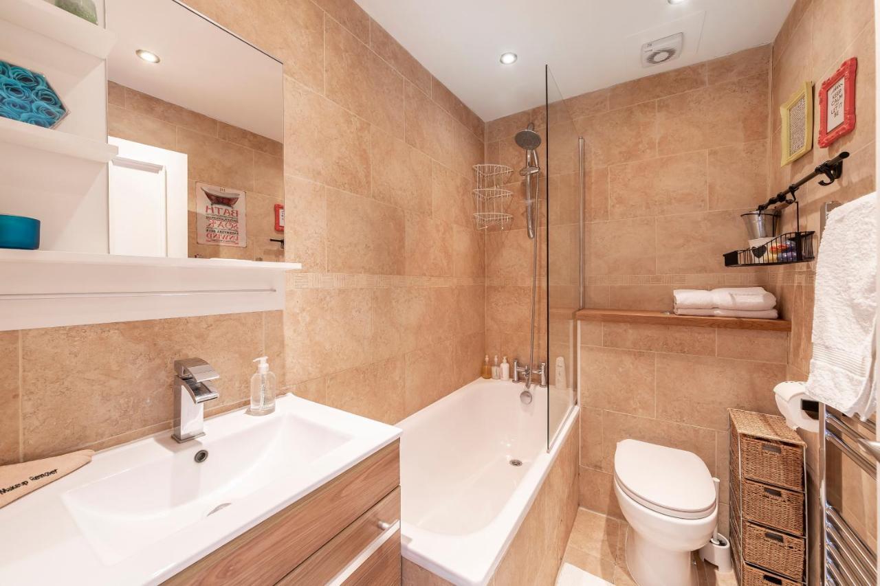 Notting Hill Bohemian Apartment London
