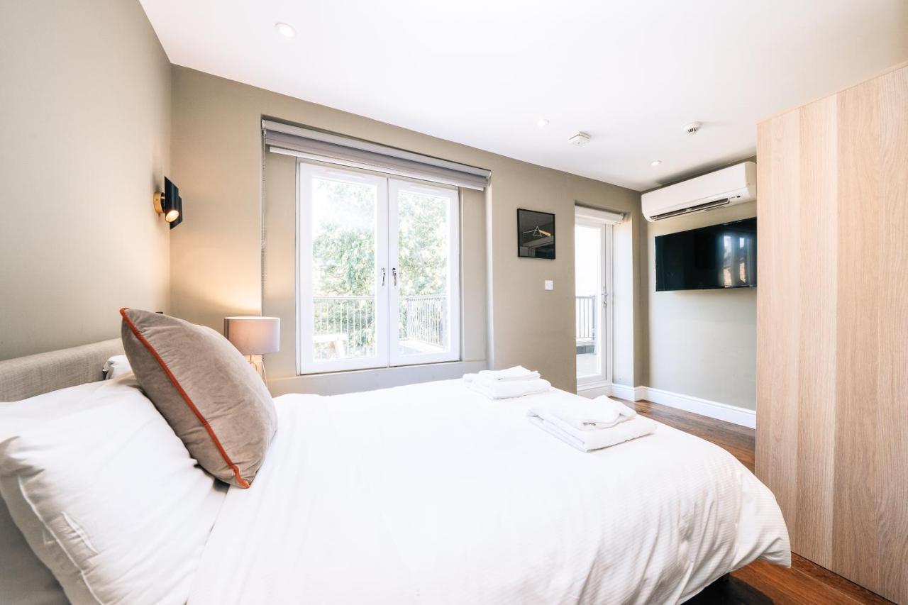 The Knaresborough By Nestor 3* London