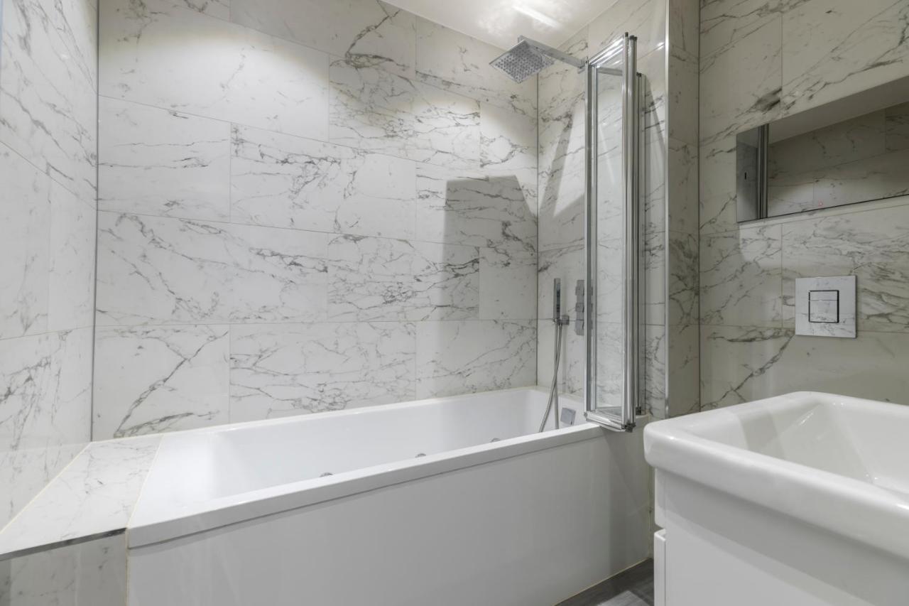 Hyde Park Apartment *