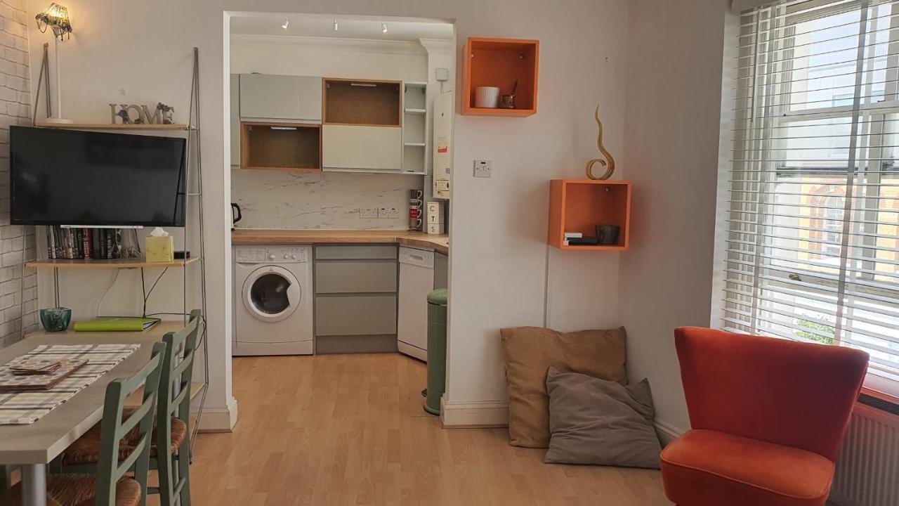 Brondesbury Arms Apartment London