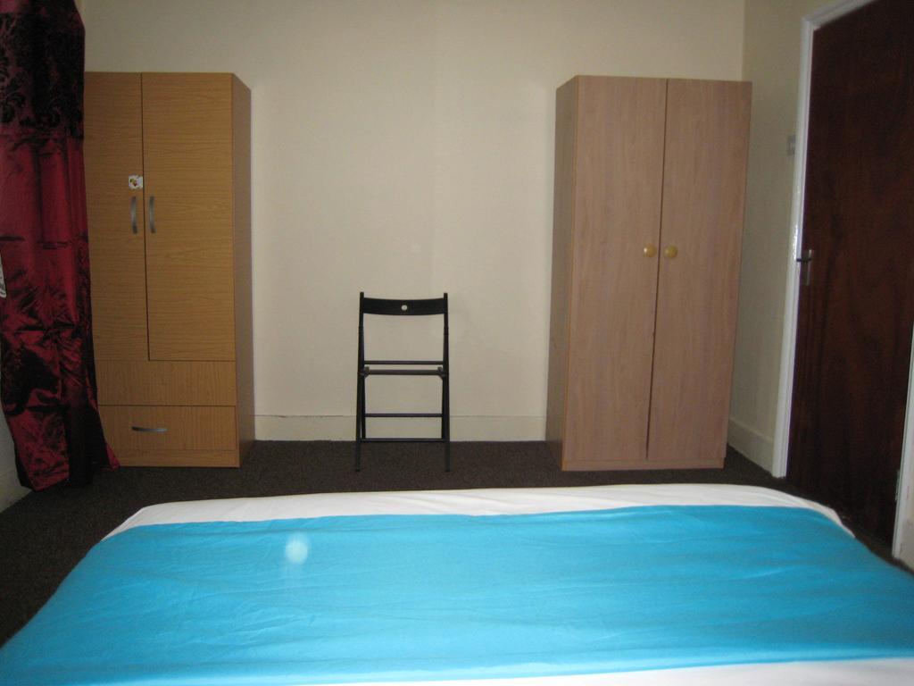 The Dream Resthouse Guest house London