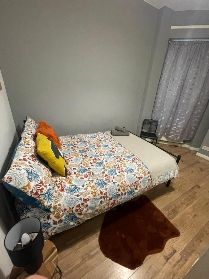Contemporary Private Near Central Privat overnatting