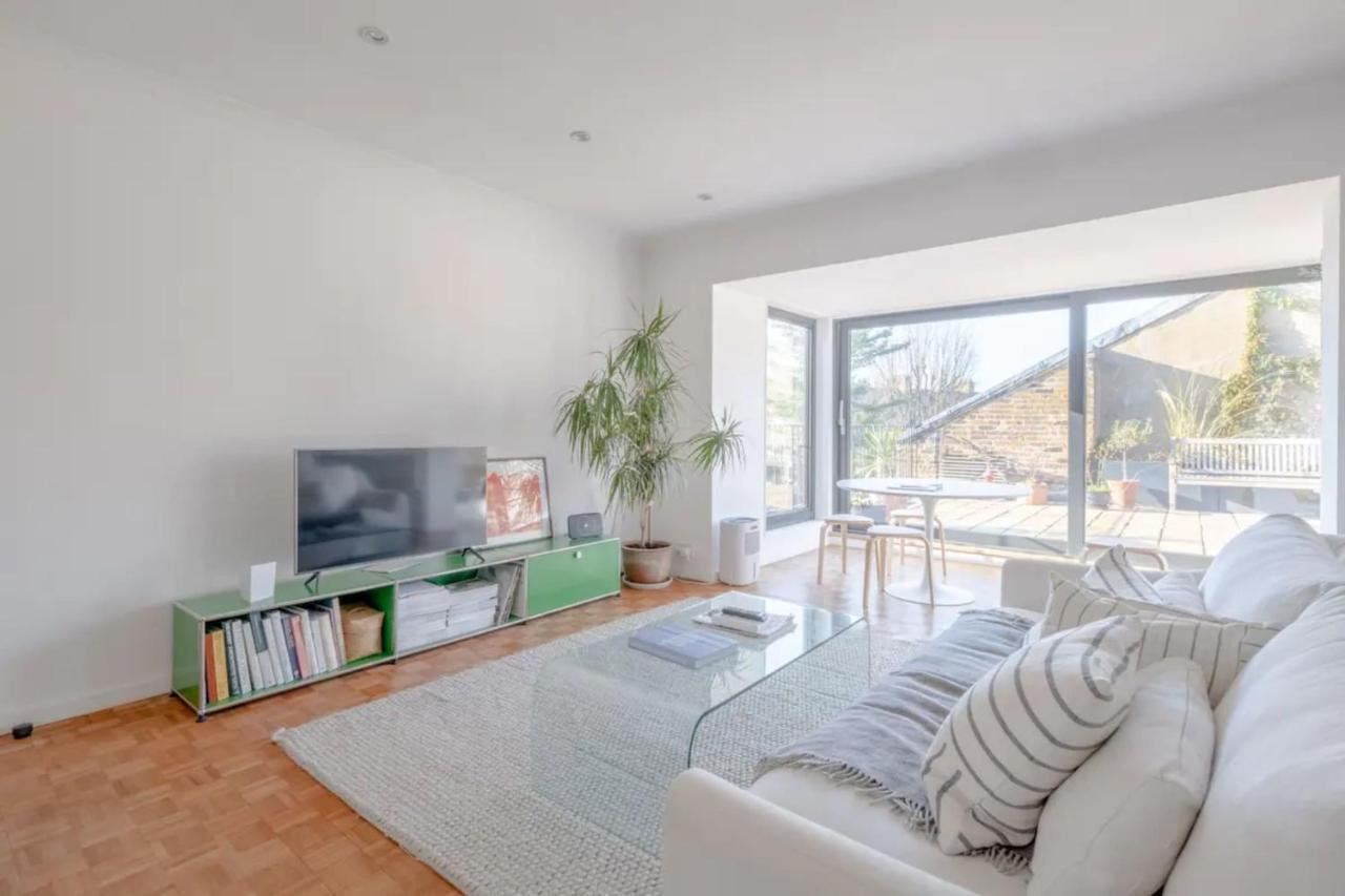 Peaceful 2 Bedroom Flat With Roof Terrace - Hackney * London