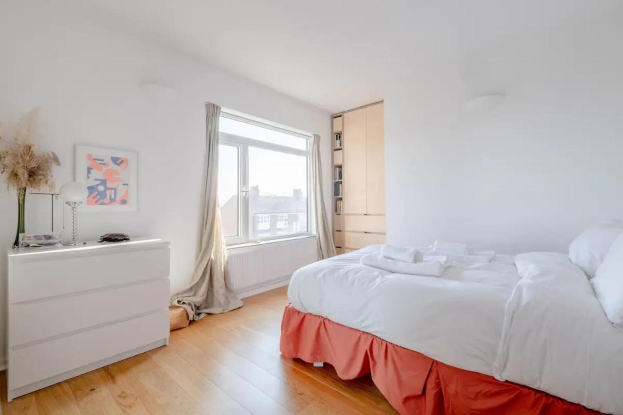 Peaceful 2 Bedroom Flat With Roof Terrace - Hackney Apartment
