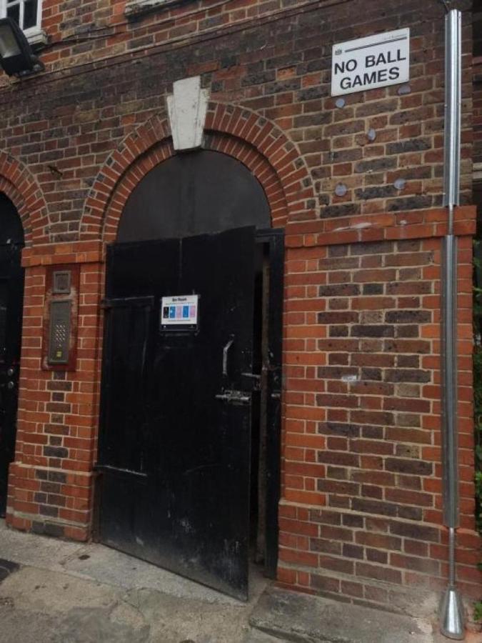 Beautiful 2 Bedroom Flat In Frampton Street Londen