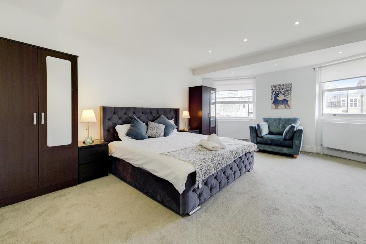 The Gloucester Residences Leilighet *