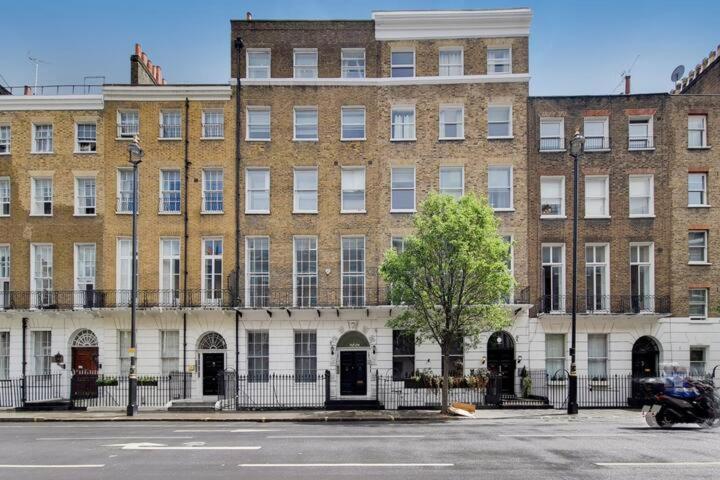 The Gloucester Residences Leilighet *