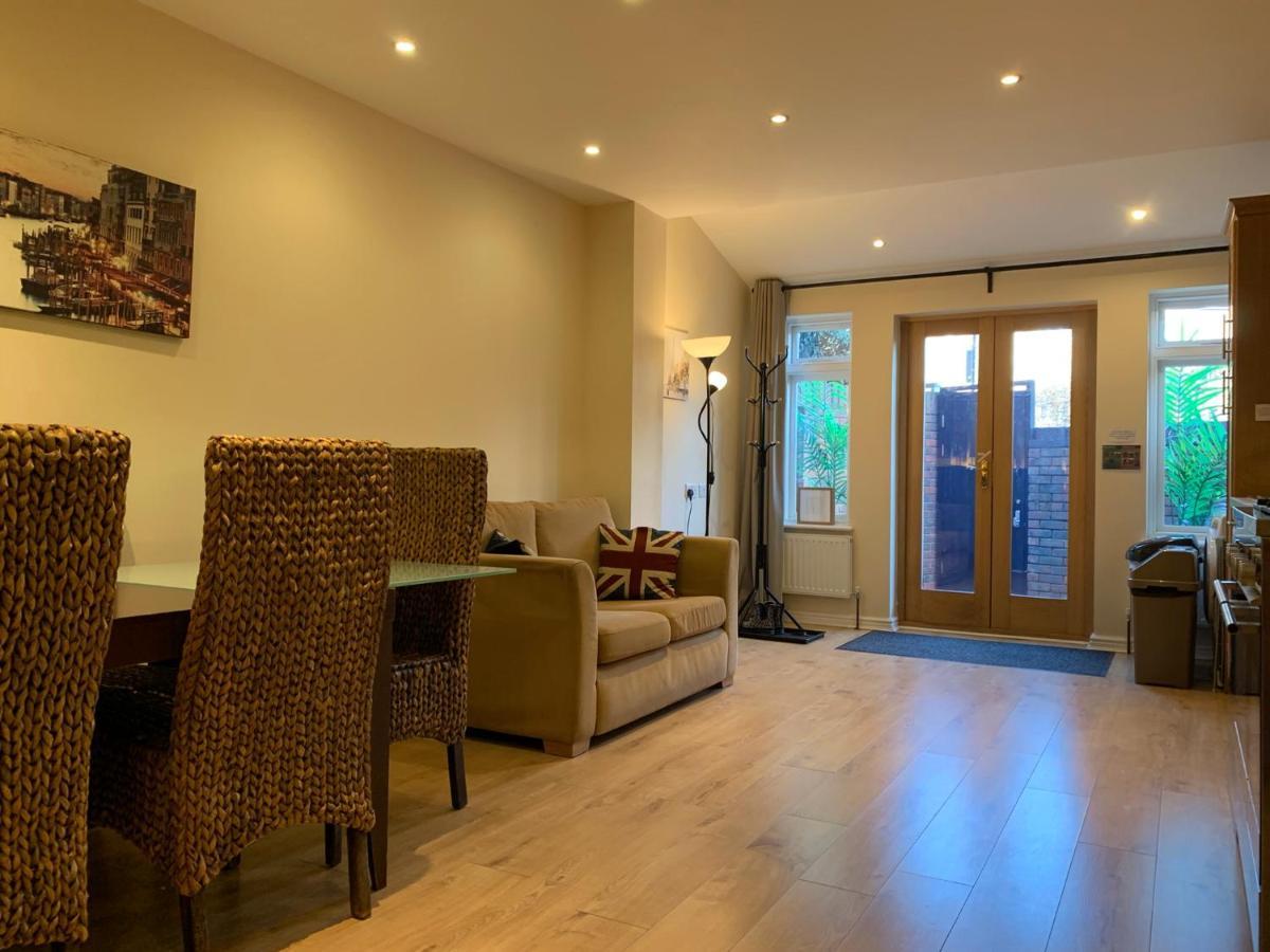 Notting Hill 3br Townhouse With Ensuite Bathrooms - Ideal For Families Londres