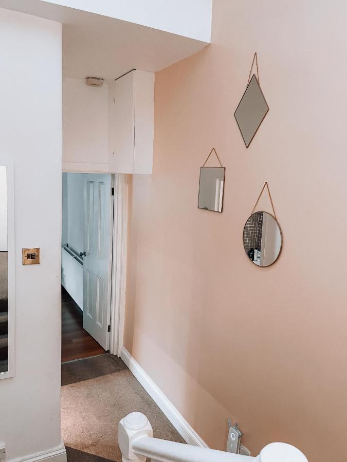 Gorgeous 3 Bed With Garden Office By Staybynumbers Appartement